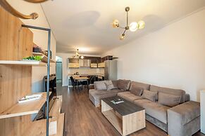 Tirent Apartment Komuna Parisit 2