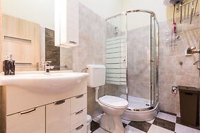 Charming and Historic Old Town Apartments