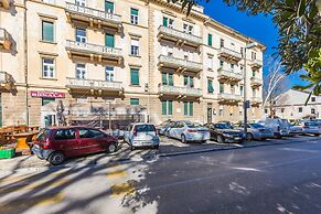 Charming and Historic Old Town Apartments