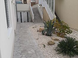 Apartments Lana