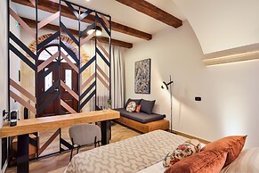 Neorion Living_old Harbour