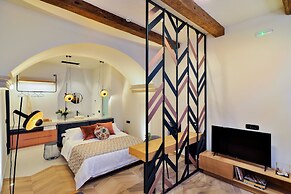 Neorion Living_old Harbour