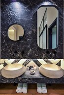 Neorion Living_old Harbour