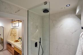 Neorion Living_old Harbour