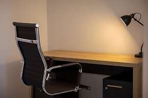 The White Marble Luxury City Apt