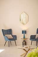 The White Marble Luxury City Apt