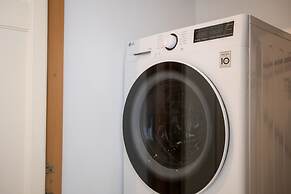 The White Marble Luxury City Apt