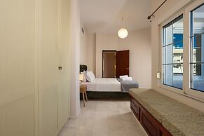 The White Marble Luxury City Apt