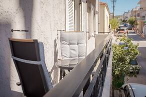 The White Marble Luxury City Apt