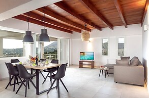 Villa Konstantinos Hilltop Vineyard Escape