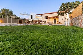 Luxury Villa Platon With Private Pool