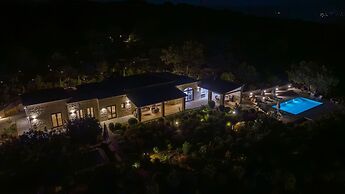 Villa Pansara Exclusive Luxury