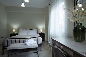 Casa Anthea 3 Bedroom Apartment With Garden