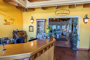 Hotel Barons Resort