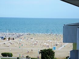 Sea View top Floor Apartment in Bibione