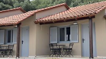 Olga's Sea View Studios -500m from Ipsos