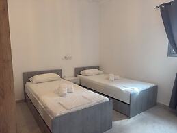 Olga's Sea View Studios -500m from Ipsos