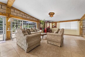 Family Chalet in Villa Vicente 4 BR