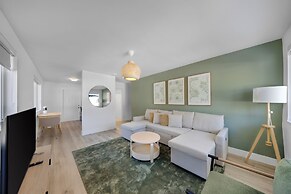 1-BR retreat in the City Centre