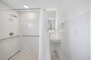 1-BR retreat in the City Centre