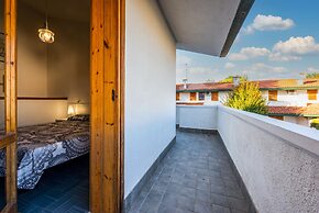 Townhouse With Pool, Garden and Close to Beach