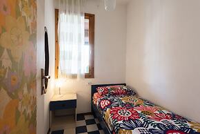 Townhouse With Pool, Garden and Close to Beach