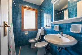 Townhouse With Pool, Garden and Close to Beach