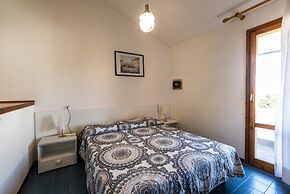 Townhouse With Pool, Garden and Close to Beach