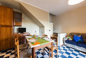 Charming Townhouse With Pool and Garden