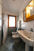 Charming Townhouse With Pool and Garden