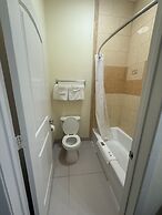 Executive Inn & Suites
