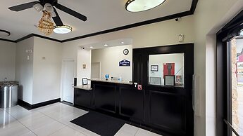 Executive Inn & Suites
