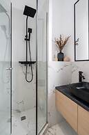 Elegant & Bright 2BR Condos - Steps from Old Town