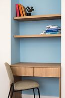 Elegant & Bright 2BR Condos - Steps from Old Town