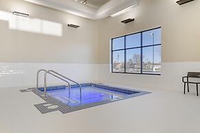 Best Western Plus Neepawa Hotel