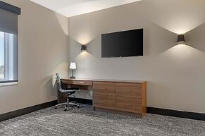 Best Western Plus Neepawa Hotel
