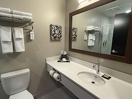 Best Western Plus Neepawa Hotel