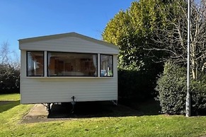 3-bed Seaside Holiday Home -pet Friendly & Parking