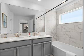 Stylish 4BR Home Near Disney With Themed Rooms