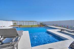 Baileys Blue Ocean View