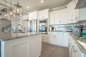 Baileys Blue Ocean View