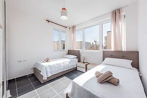Coastal Haven Talea in Tale