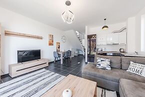 Coastal Haven Talea in Tale