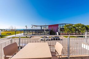 Coastal Haven Talea in Tale