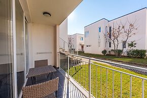 Blue Haven Talea in Tale