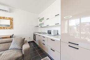 Blue Haven Talea in Tale