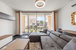 Blue Haven Talea in Tale