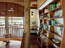 Bocas Beachfront Lodge