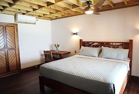 Bocas Beachfront Lodge