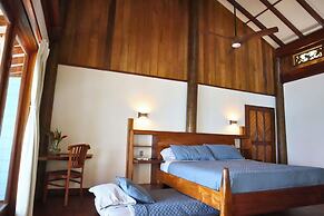Bocas Beachfront Lodge